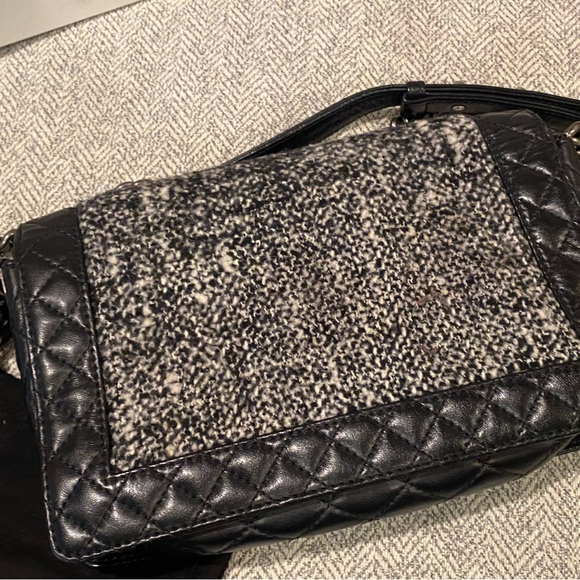 Chanel Enchanted Tweed Boy Bag - Picture 6 of 7